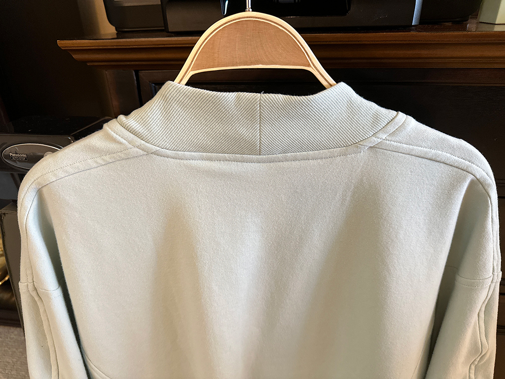 shoulder seam